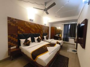 Hotel Alpha Group