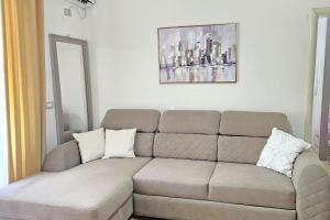 Pool View Palm 002 - Happy Rentals