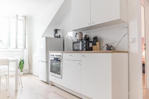 2 Bedroom Apartment Steps from U6 Am Schöpfwerk