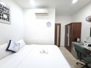 Lunar Stay HCM