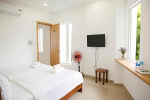 Jessi House 2