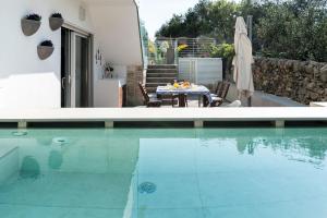 Shanti Sea House by BarbarHouse