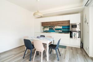 Shanti Sea House by BarbarHouse