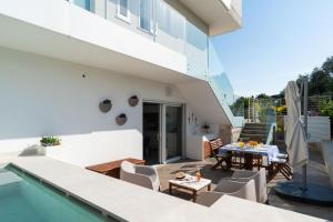 Shanti Sea House by BarbarHouse