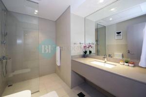 1br Canal View in Waters Edge Yas