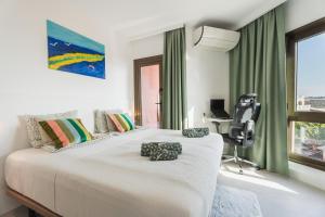 Salty Sun Living El Medano