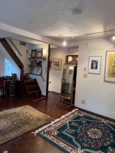 The Art House gallery P