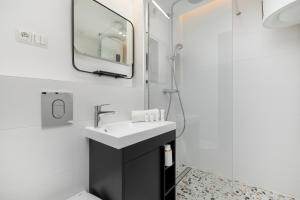 Designerskie Apartamenty Niedaleko Miasta Ogrodów by Noclegi Renters