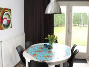 Appealing bungalow with garden