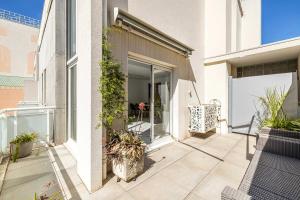 Modern, A C Duplex - 3BDR 6P - Cannes