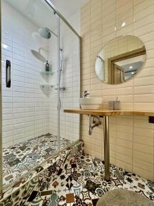 ApartPoltava НОВА ексклюзивна мансарда з виходом на дах в ЦЕНТРІ міста