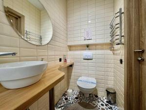 ApartPoltava НОВА ексклюзивна мансарда з виходом на дах в ЦЕНТРІ міста