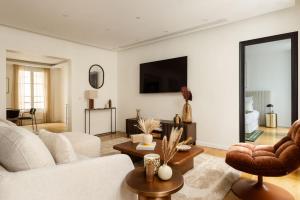 Champs Elysees Fancy Home 2BDR 6PPL