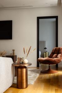 Champs Elysees Fancy Home 2BDR 6PPL