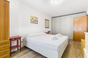 Hostdomus - Barba House