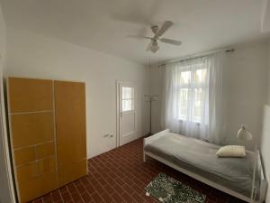 Honiger Historic Townhouse Vienna City Center 12min - Airport 11min