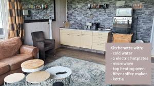 Studio Rozenbottel shared bathroom