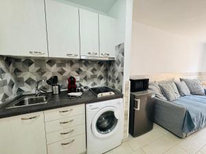 Appartamento Moderno Puerta del Sol Piscina, Wi-Fi e Terrazza a Caleta de Fuste