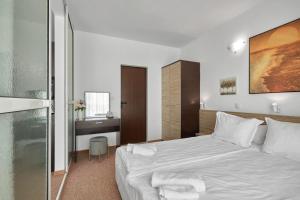 Cozy Studio Apartment with Separated Sleeping Area close to Sarafovo Beach by Flat Mаnager