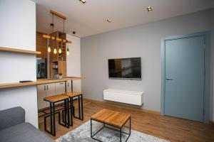 19-205 New York, Antonovycha 74, Kyiv centre, Olimpiiska metro nearby, fantastic city view, 15 kW backup power, Petrovdom Apartment