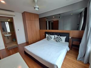 Vortex suites klcc city view by service apartment