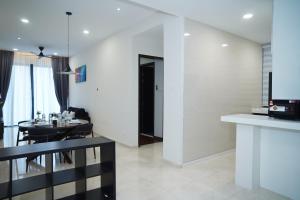 The Luxury Apartment KLCC by Mimi