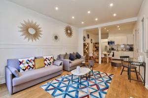 UrbanFlat 34 - Spacious & Bright Parisian Home