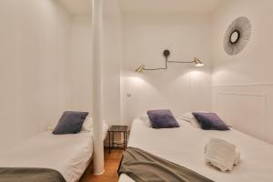 UrbanFlat 34 - Spacious & Bright Parisian Home