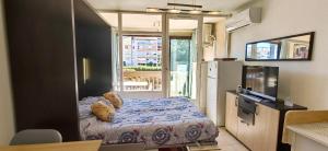 Studio with Balcony Pool & Parking