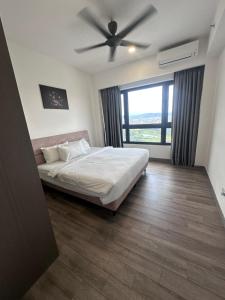 Agile residence MMT suits