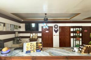 Thrivers Hometel White Beach Puerto Galera