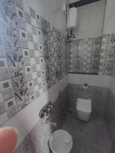 Masuti Homestay for Swami Bhakts AC room