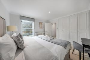 The Knightsbridge Suites