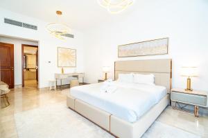 Spacious 1-BR Fairmount North Community View