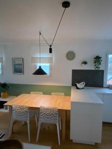 Bel appartement, 1ère ligne de mer, vue mer toutes pièces