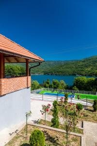 Apartmani Maja