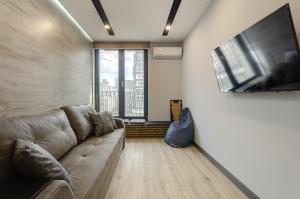 7-67 New York, Antonovycha 74, Kyiv centre, Olimpiiska metro nearby, fantastic city view, Petrovdom Apartment