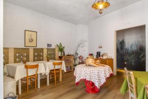Edelweiss Alp Rooms