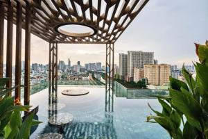 Dream Stay Infinity Pool, Cozy 2BR Distric 1