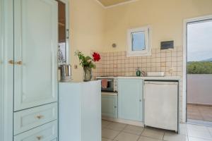 Helena Inn Kefalonia