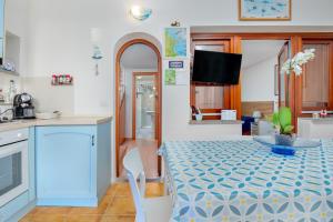 San Teodoro Holiday House A