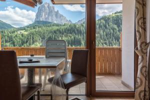 Garni Hotel Gardena App Dolomites 3
