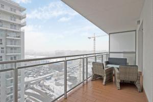 Beautiful Seaside View Apartments - 4 Oceans Premium