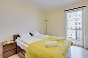 Beautiful Seaside View Apartments - 4 Oceans Premium