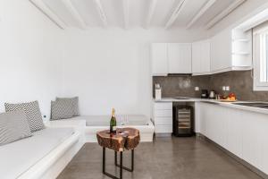 Ow Andros Suite 3,Private Whirlpool