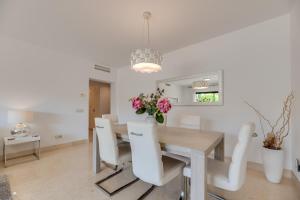 2-bed apartment in Capanes del Golf