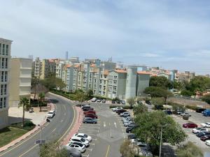 Beautiful Studio in Discovery Gardens near Metro