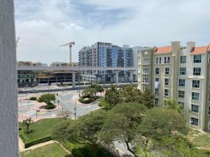 Beautiful Studio in Discovery Gardens near Metro