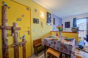 Rebeccas House few steps from skiing - Happy Rentals