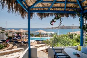 Blue Dolphin Antiparos Family Pool